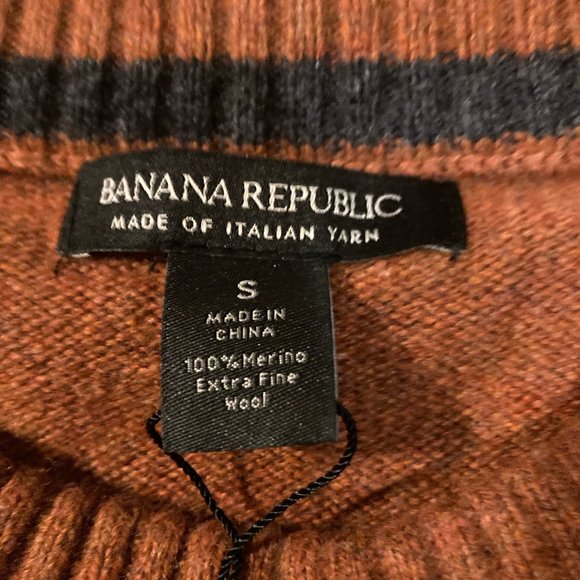 Merino Wool Banan Republic Crewneck Sweater - Picture 2 of 2